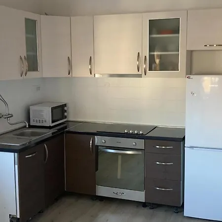 Apartman Ema *